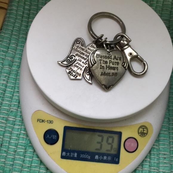 🖤Vtg heart locket & Angel charms keychain - Picture 12 of 12